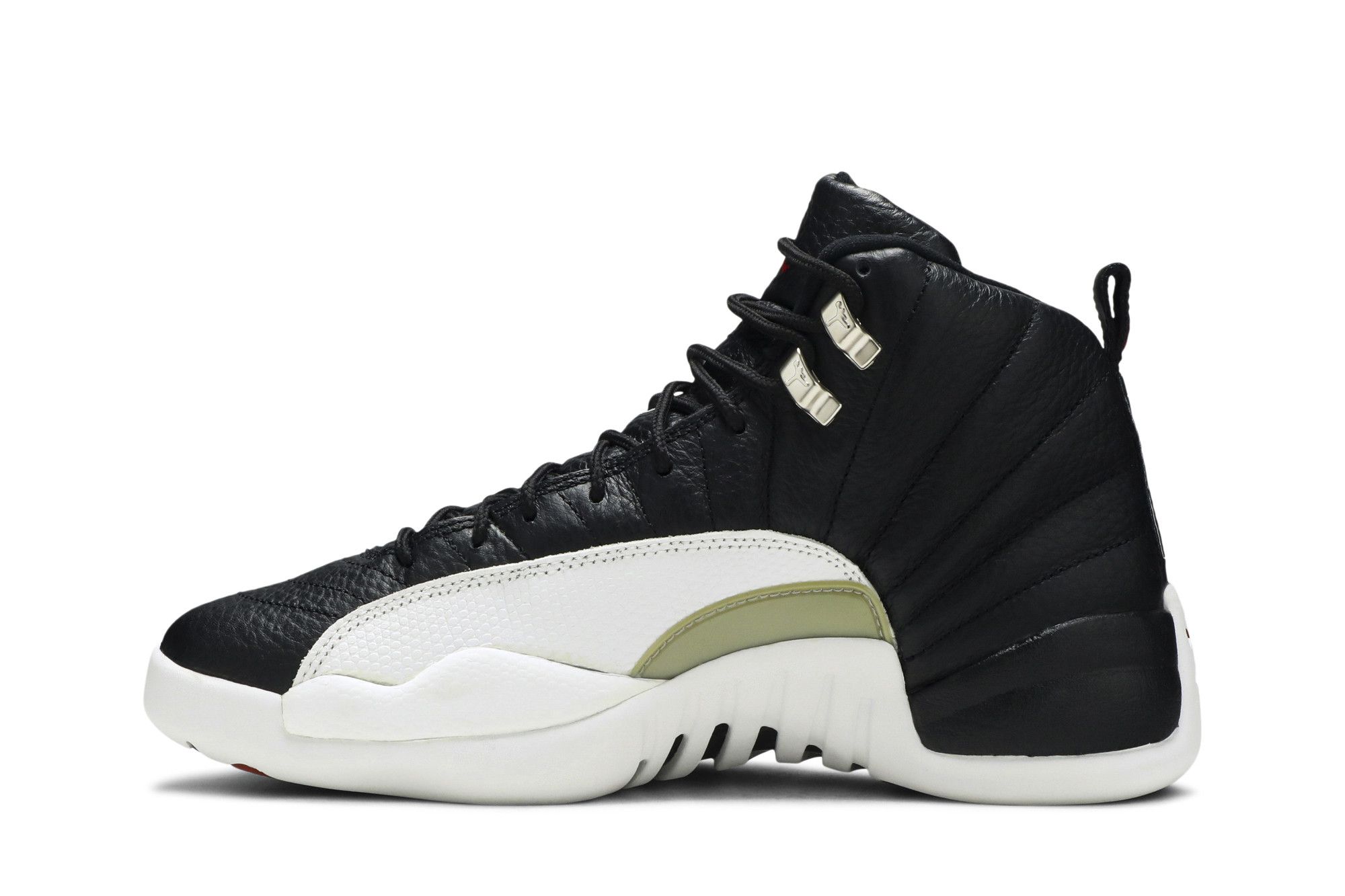Black and white 12s release date shop