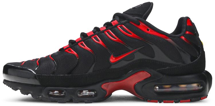 Nike Air Max Plus Black University Red Gradient