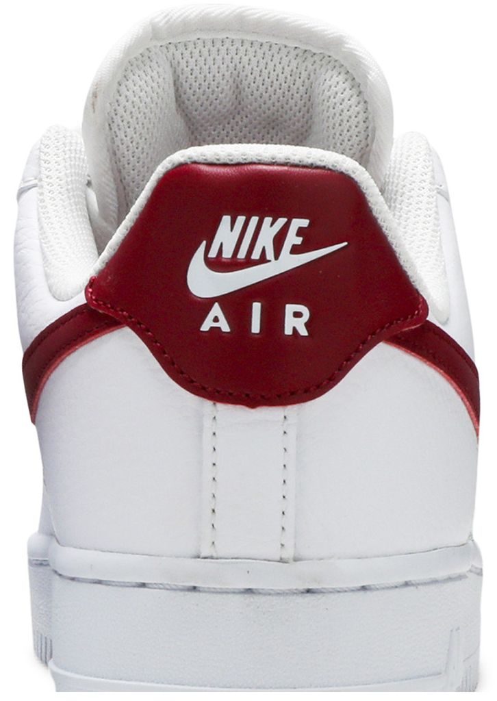 Nike Wmns Air Force 1 07 White Noble Red