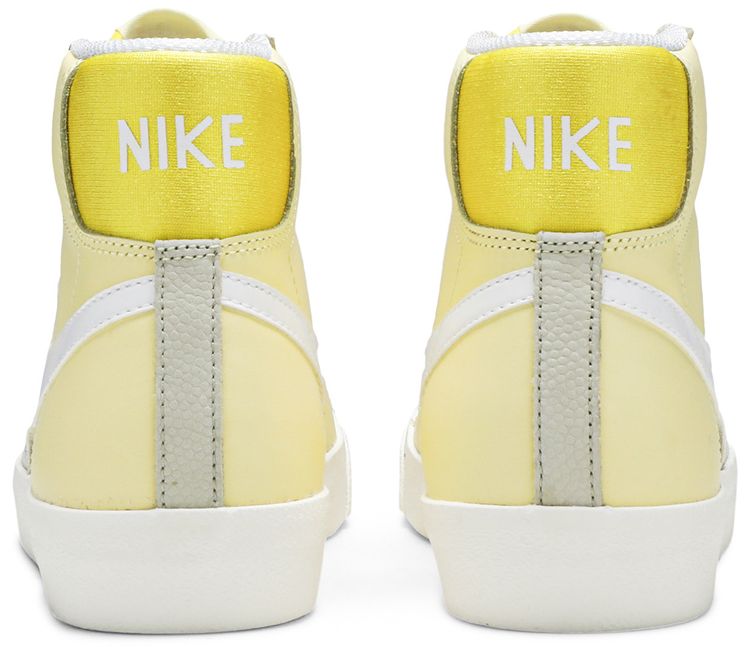 Nike Wmns Blazer Mid 77 Bicycle Yellow
