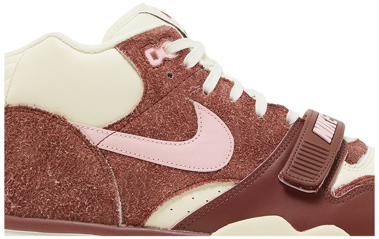 Air Trainer 1 Valentines Day