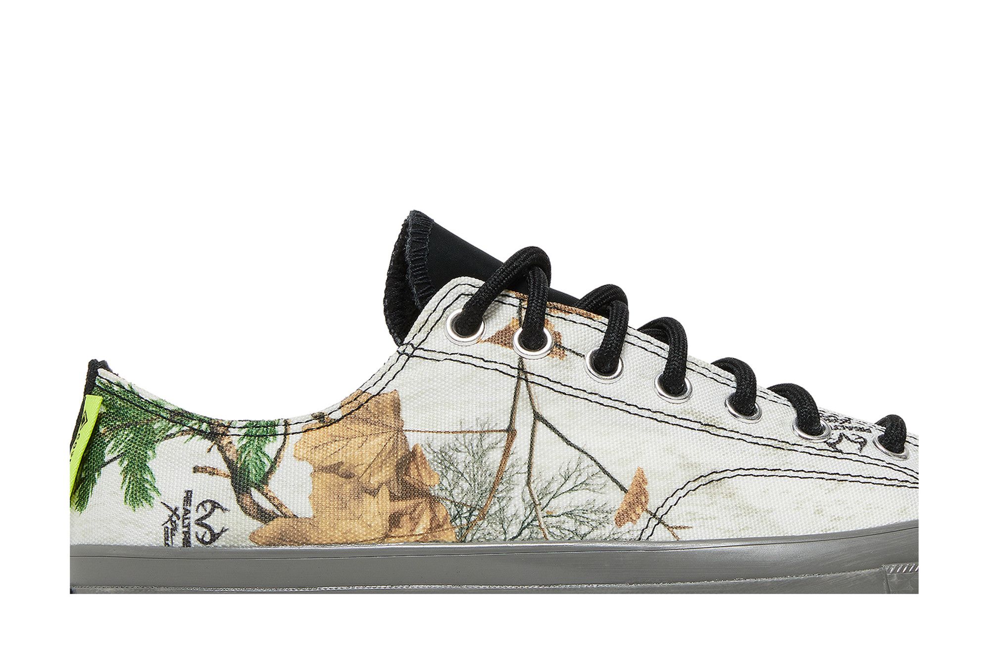 Size 3.0 Realtree x Chuck 70 GTX Low 'White'