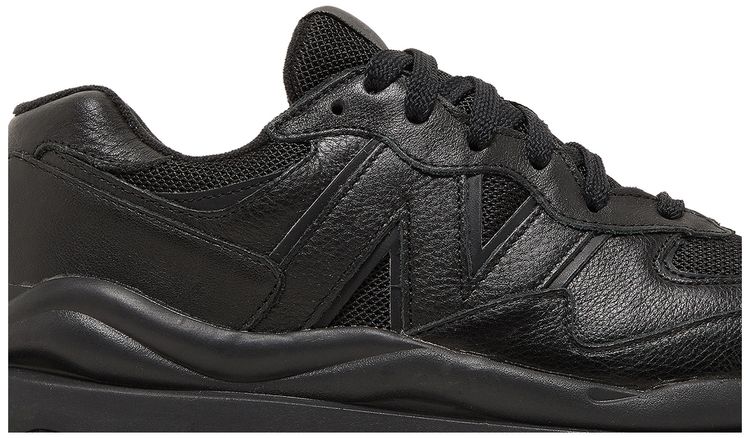 New Balance 5740 Black