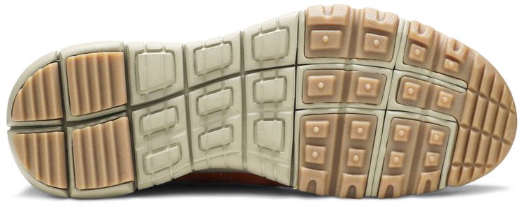 Nike Flyknit Trainer Chukka SFB Cinnabar