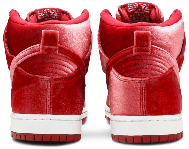 Nike SB Dunk High PRM Red Velvet