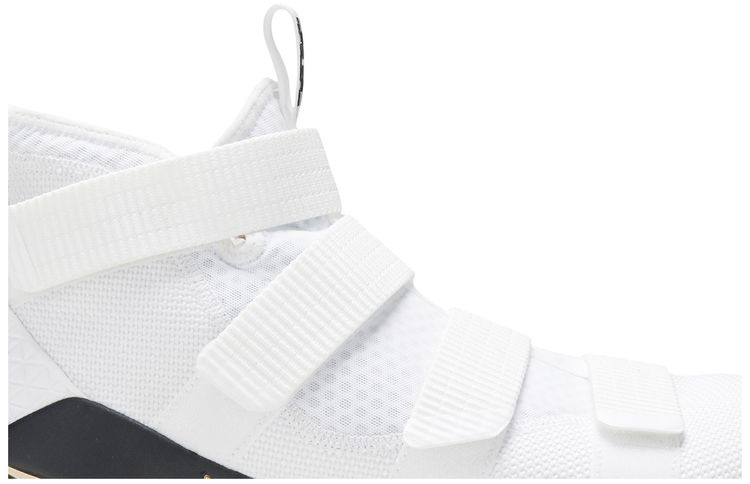 Nike LeBron Soldier 11 Court General