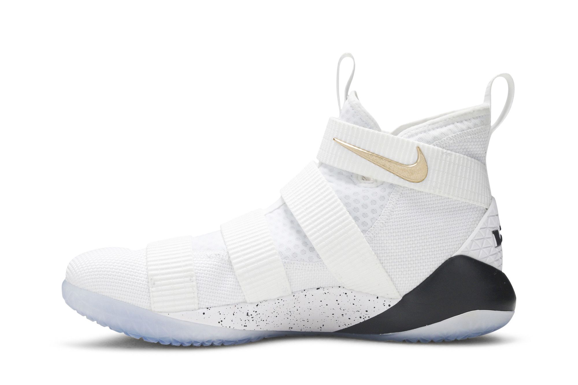 Size 10.0 LeBron Soldier 11 Court General