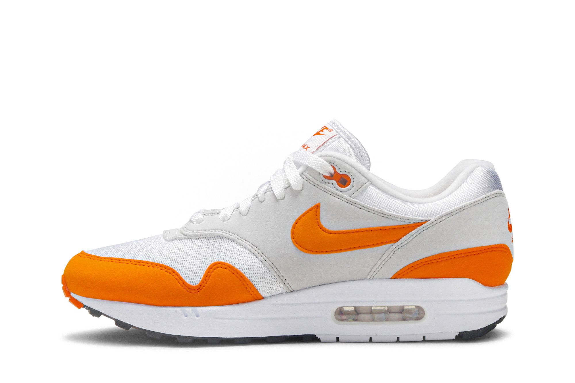 air max 1 orange on feet