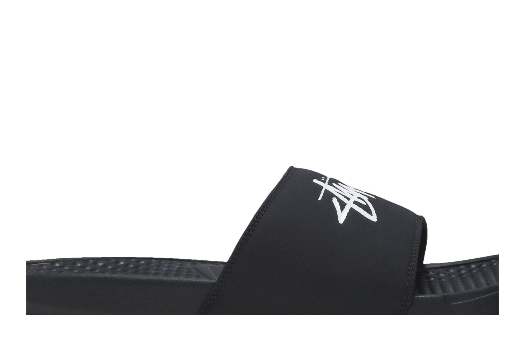 Nike benassi x off white 2025