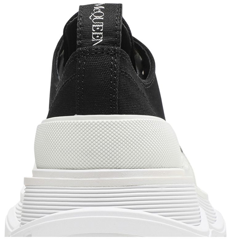 Alexander McQueen Wmns Tread Slick Lace Up Black White