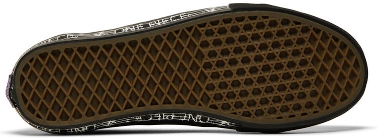 One Piece x Vans Skate Old Skool Nico Robin