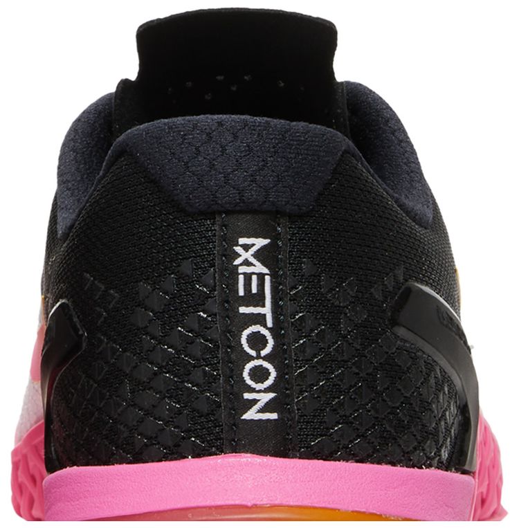 Nike Wmns Metcon 4 XD White Fuchsia