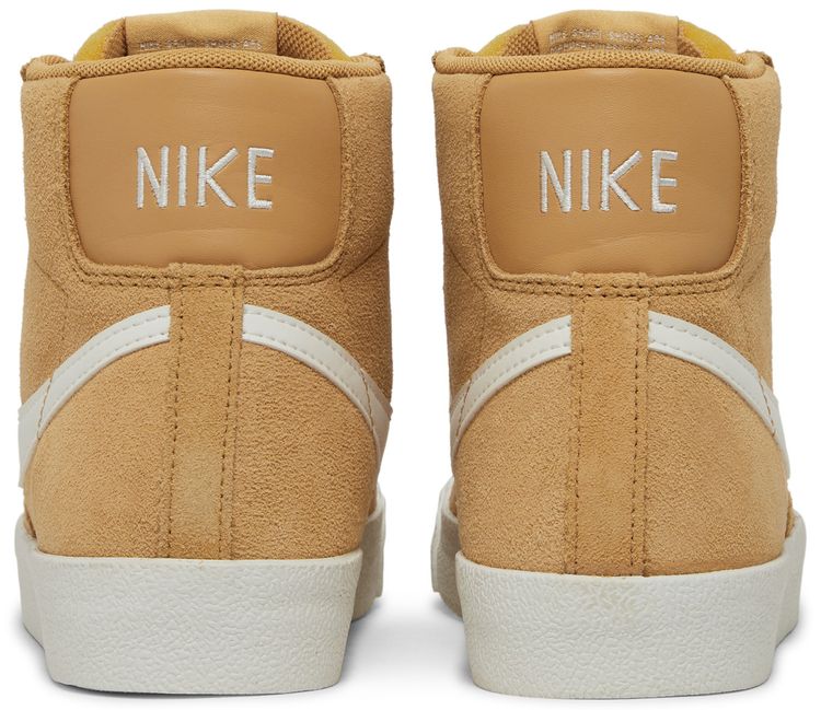 Nike Wmns Blazer Mid 77 Wheat Suede