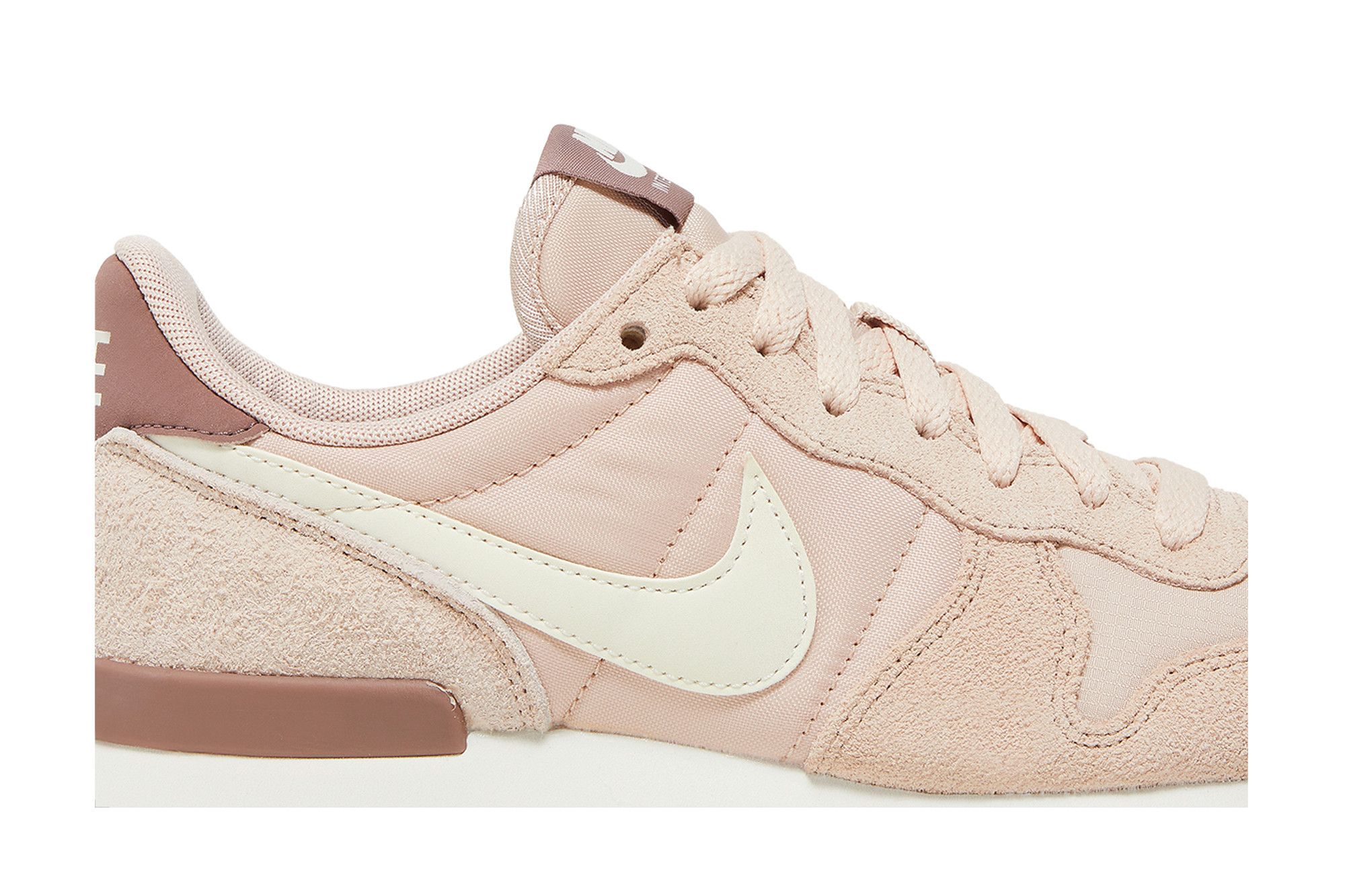 Nike pink internationalist trainers cheap