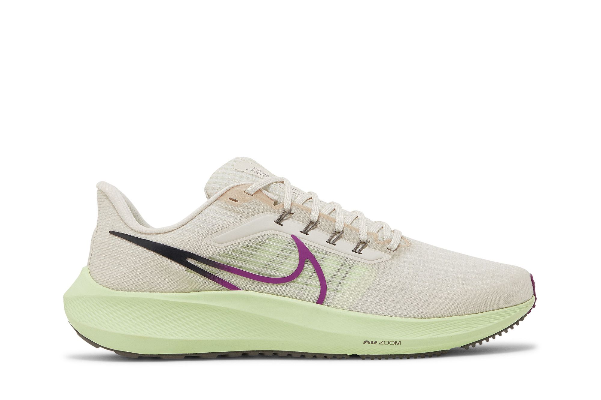 Nike zoom gravity on sale 38