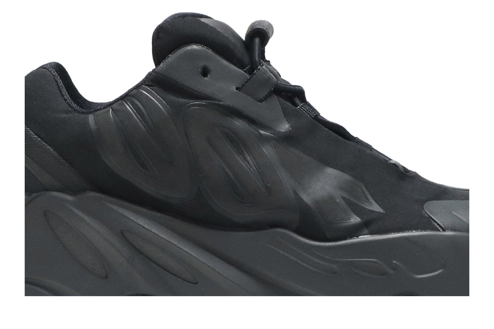 Stockx yeezy triple black 2025