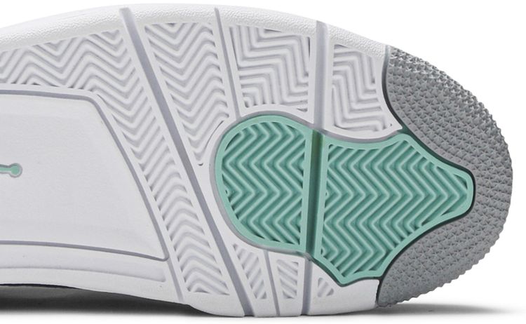 Air Jordan Son Of Mars Low Wolf Grey