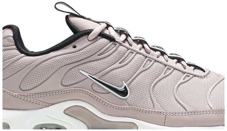 Nike Air Max Plus TN SE Taped