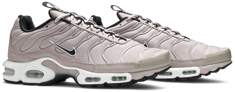 Nike Air Max Plus TN SE Taped