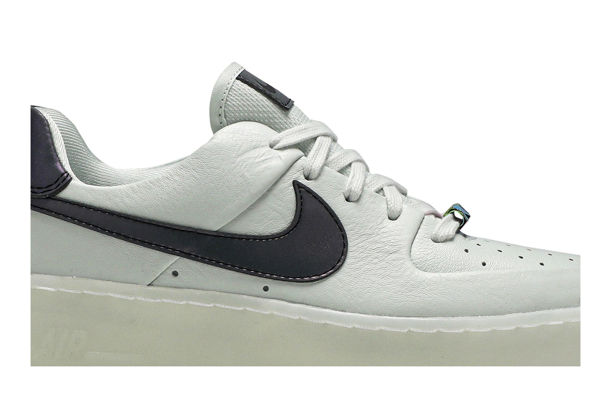 靴 NIKE Air Force 1 SAGE LOW Nike Air Force 1 Sage Low Women's Shoe. Nike CA