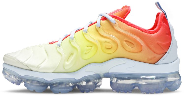 Nike Wmns Air VaporMax Plus Sunrise