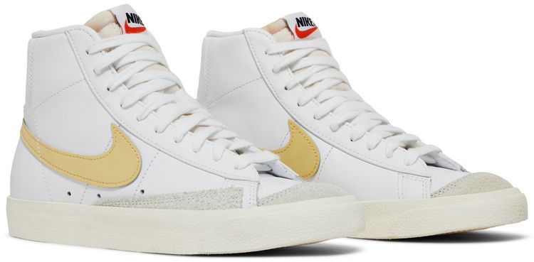 Nike Wmns Blazer 77 Vintage Mid Hyper Crimson