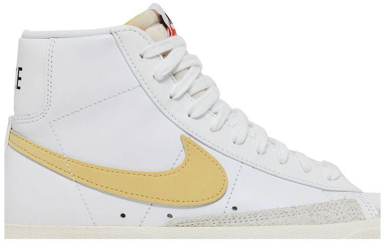 Nike Wmns Blazer 77 Vintage Mid Hyper Crimson