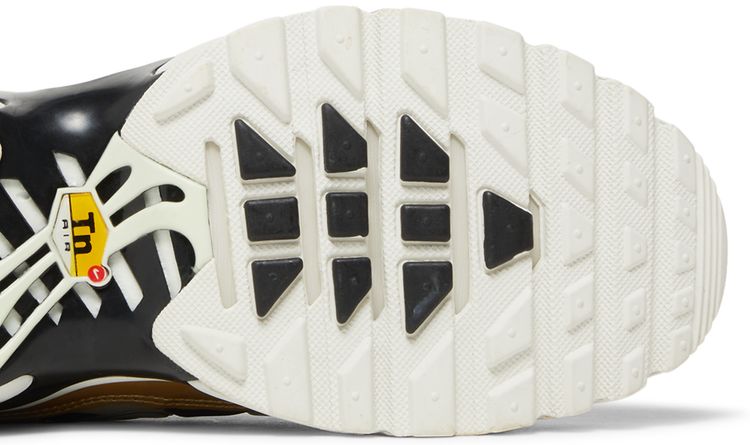 Nike Wmns Air Max Plus Black Gold