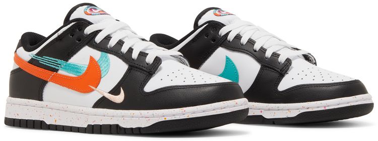 Nike Wmns Dunk Low Multi Swoosh