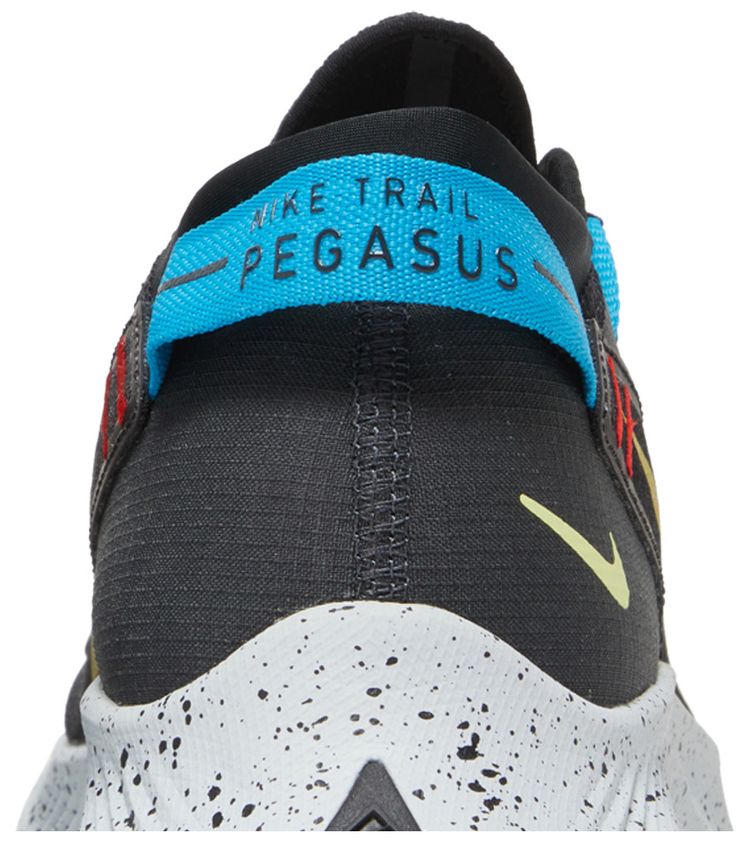 Pegasus Trail 2 Black Dark Sulfur