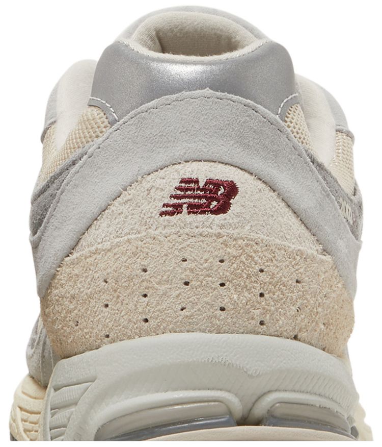 New Balance 2002R Lunar New Year   Concrete