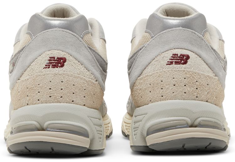 New Balance 2002R Lunar New Year   Concrete