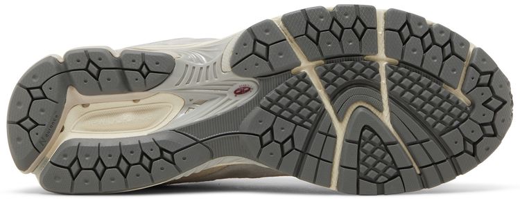 New Balance 2002R Lunar New Year   Concrete