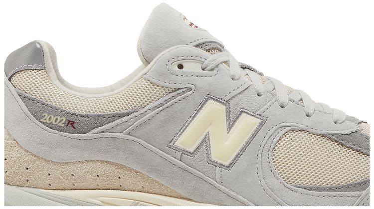 New Balance 2002R Lunar New Year   Concrete