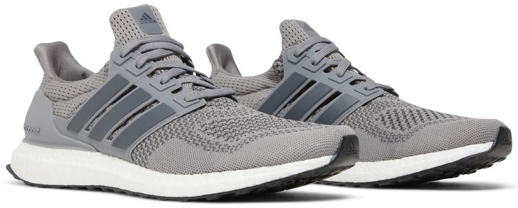 UltraBoost 10 DNA Grey