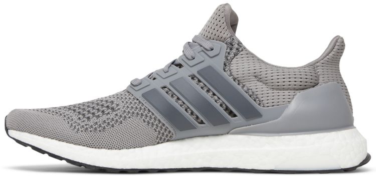 UltraBoost 10 DNA Grey