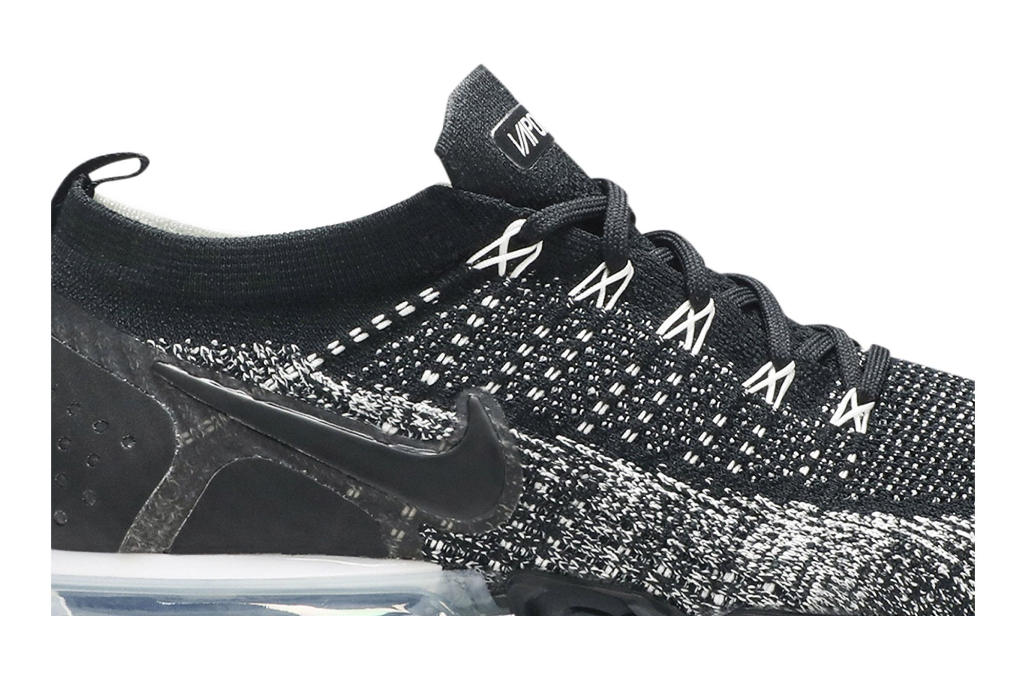 Black vapormax white swoosh 2025
