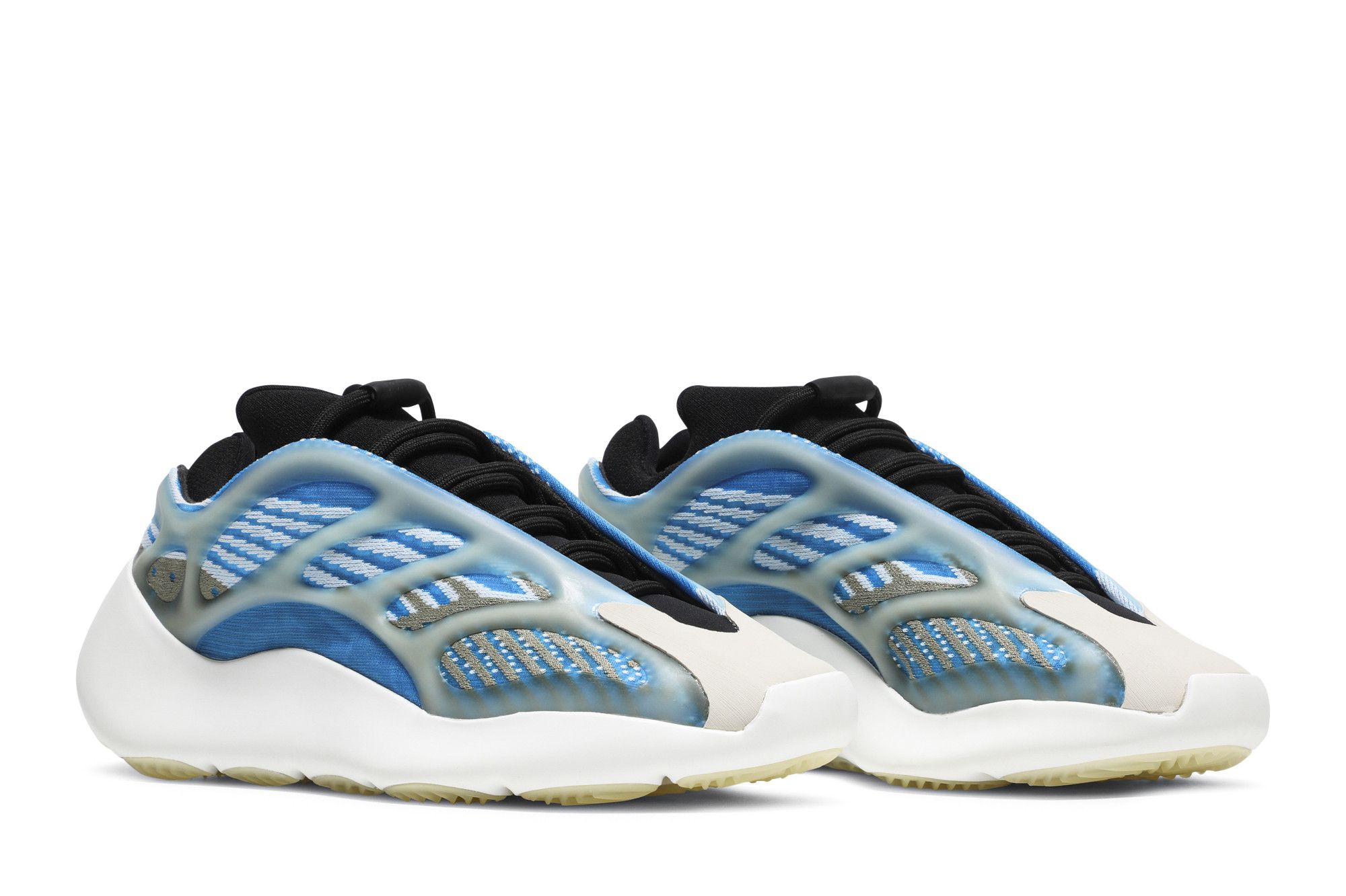 Yeezy 700 adidas glitter argento 2025