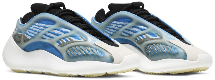 Yeezy 700 V3 Arzareth
