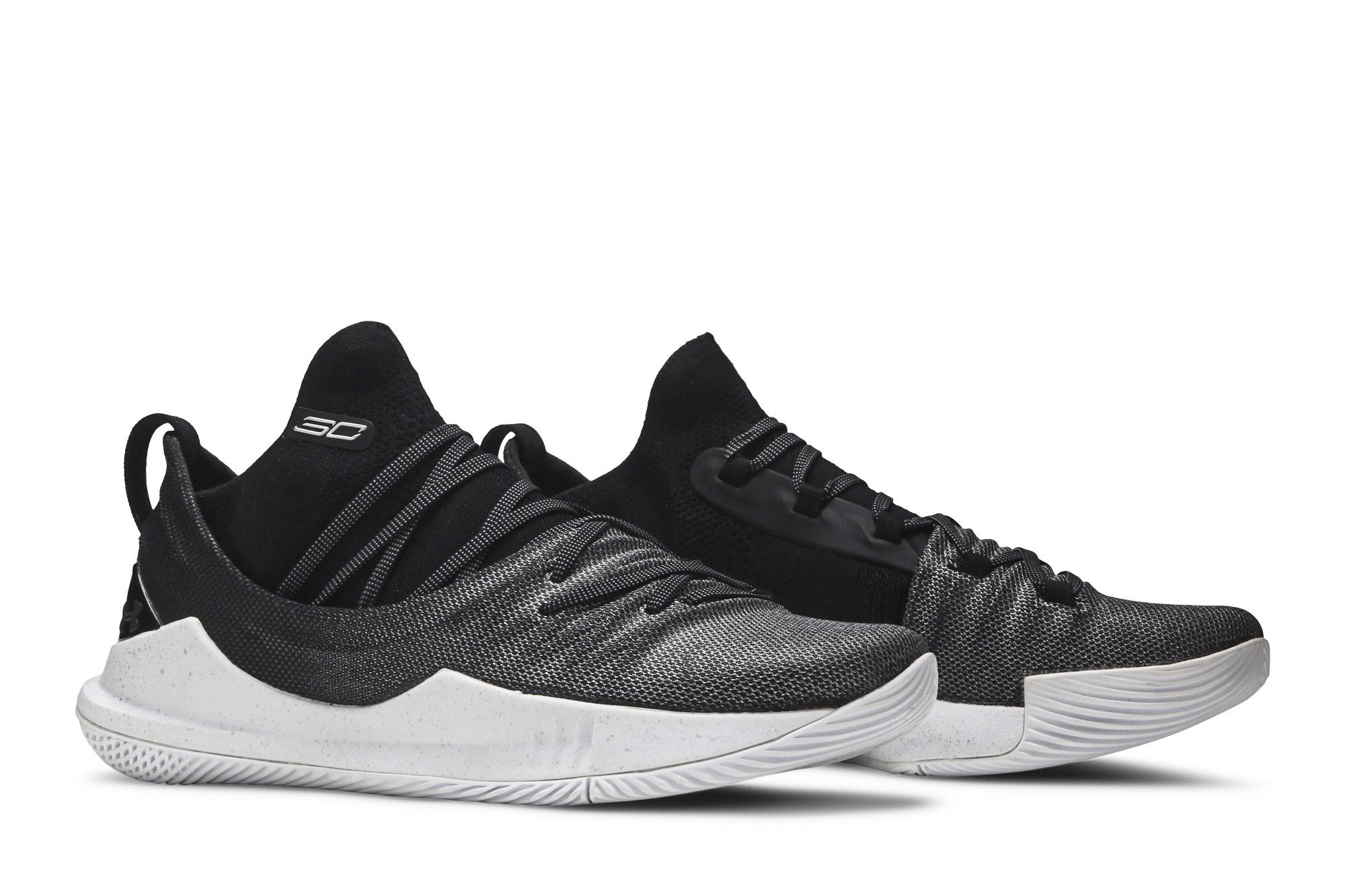 Black and white curry 5 top