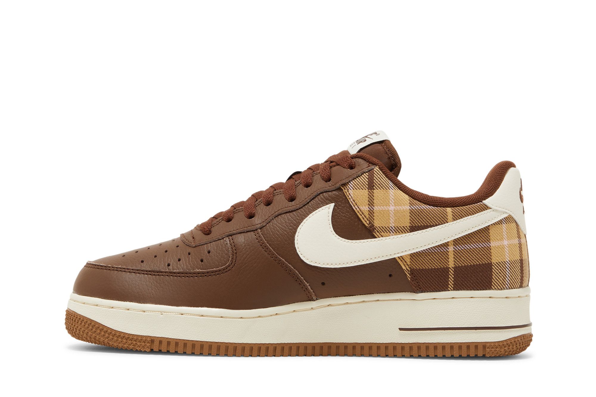 Nike air force plaid deals