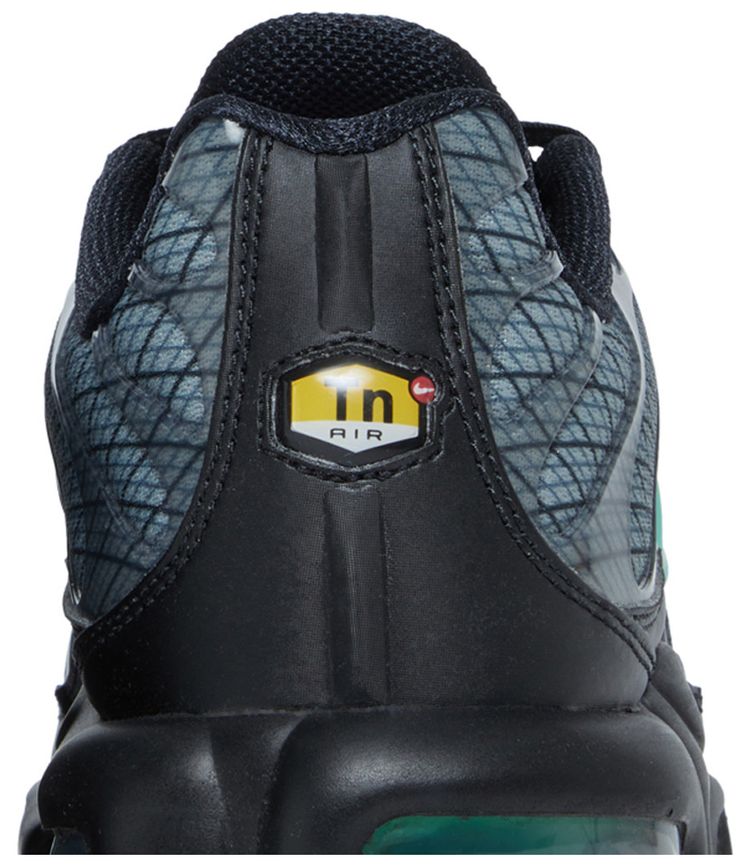 Nike Air Max Plus Spirograph