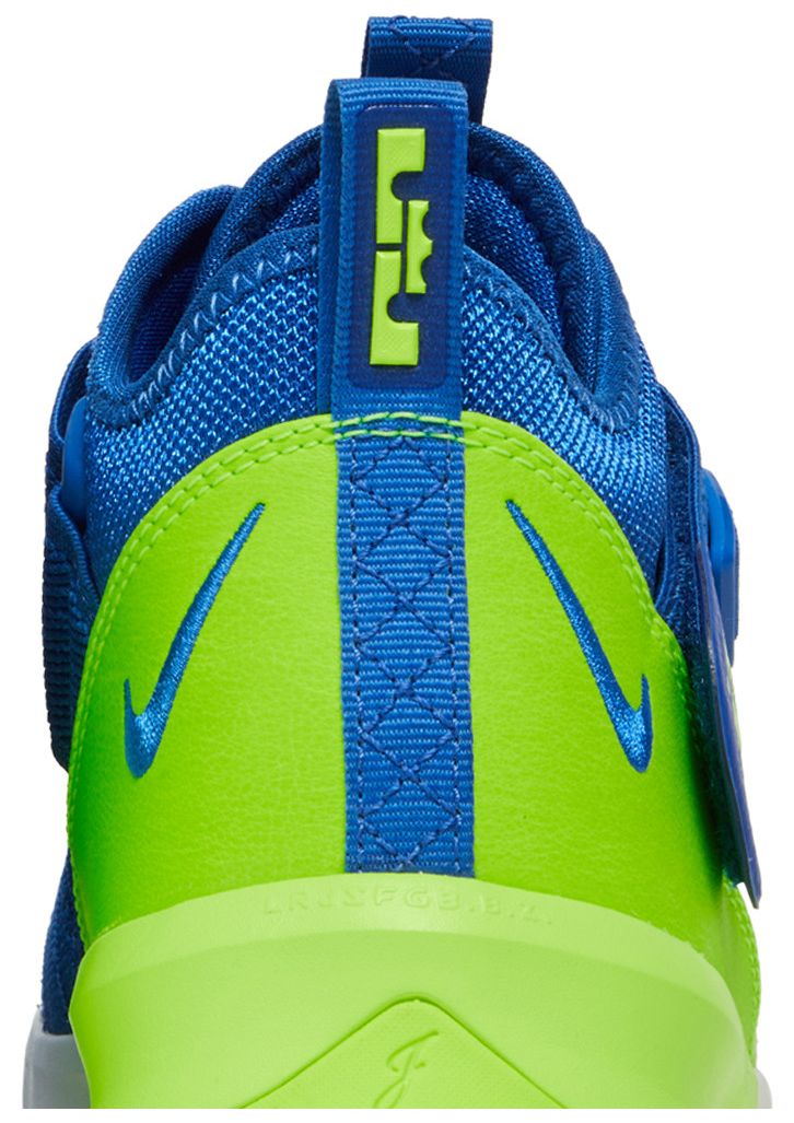 Nike LeBron Soldier 13 GS Game Royal Volt