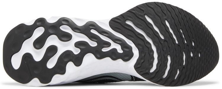 Nike Wmns React Infinity Run Flyknit Black White
