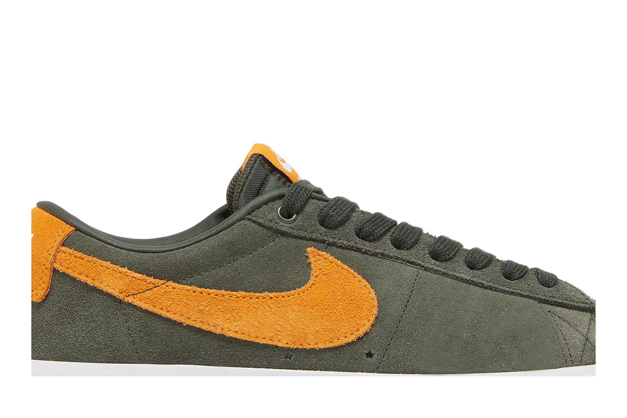 Buy Zoom Blazer Low GT SB 'Sequoia Kumquat' - 704939 302 | GOAT