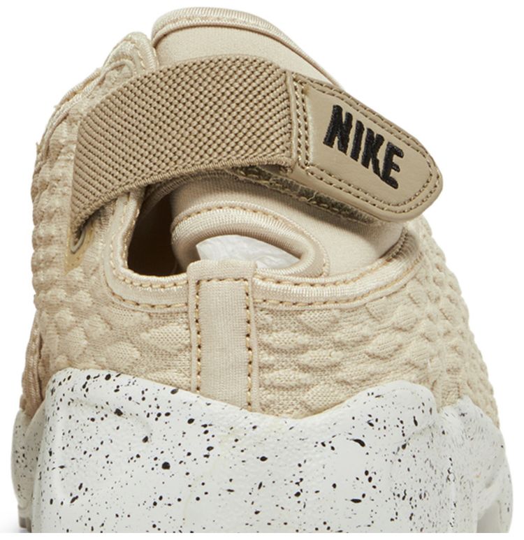 Nike Wmns Rift Wrap SE Oatmeal