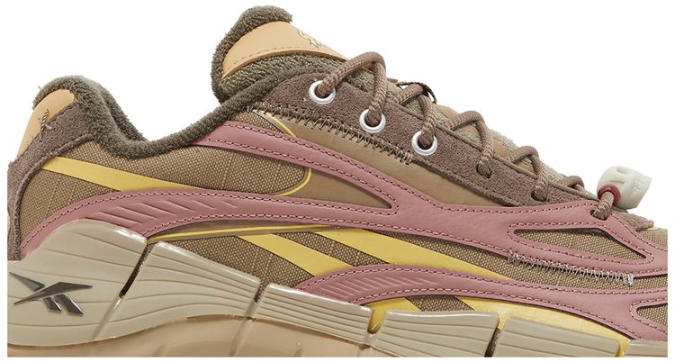 Reebok Street Fighter x Zig Kinetica 25 Dhalsim