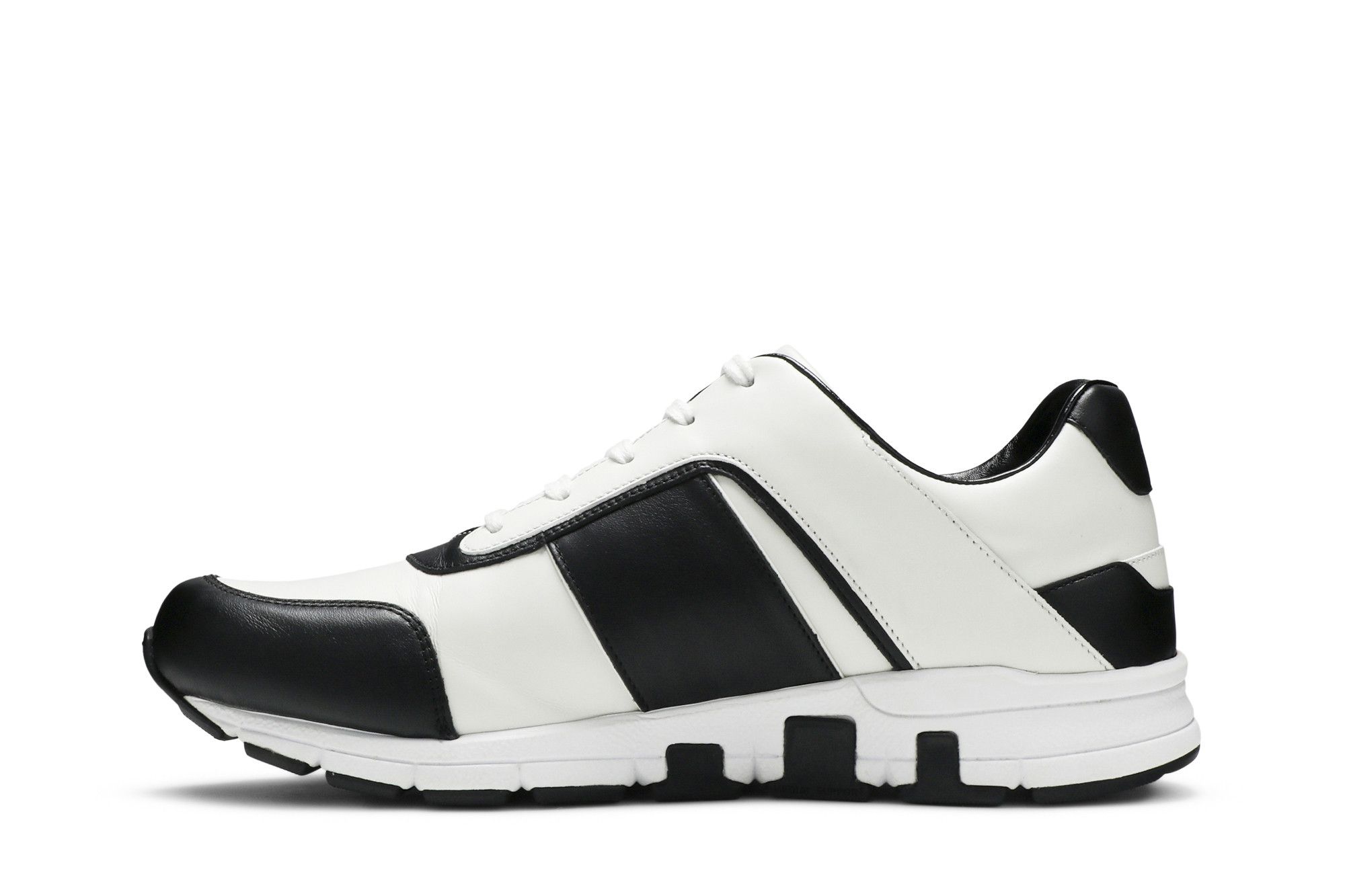 Buy Gucci GG Low 'Black White' - 426185 AYO10 1063 | GOAT Buy Gucci GG Low 'Black White' - 426185 AYO10 1063 | GOAT