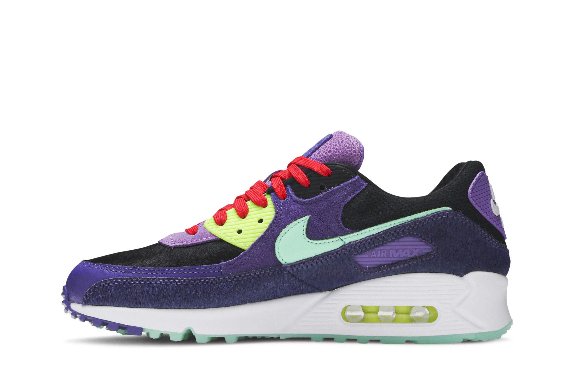 violet’s Air Max 90 