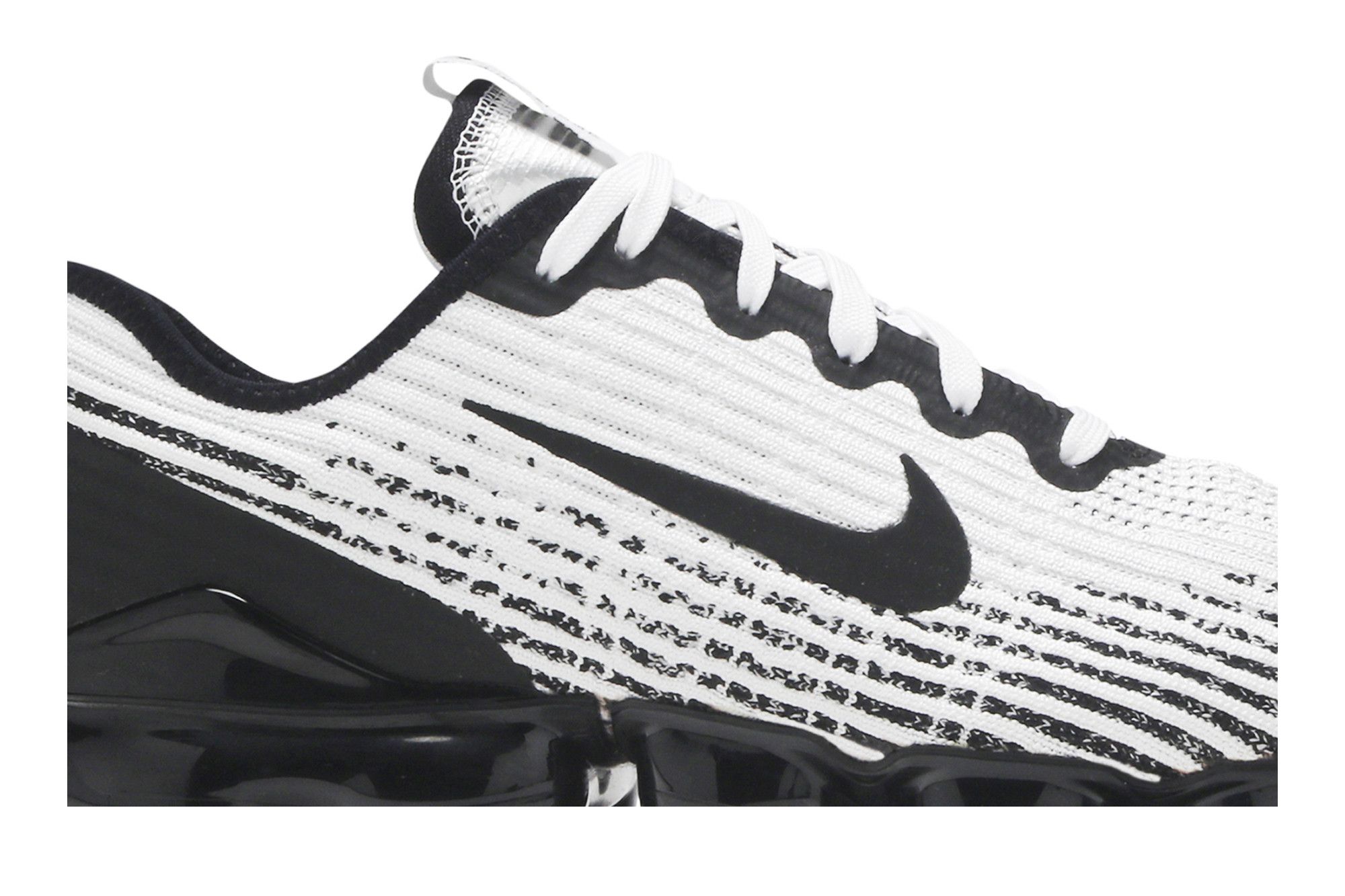 Nike vapormax flyknit 3 black and white outlet